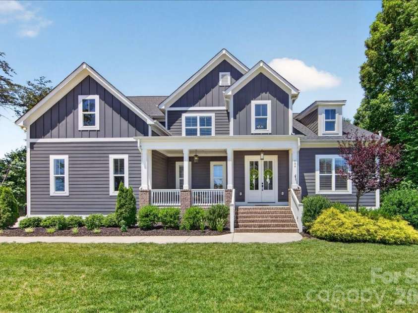 104 Broad Birch Drive, Davidson, NC 28036.  MLS# CAR4388325, YatesRealty ID 30731. 104 Broad Birch Dr.