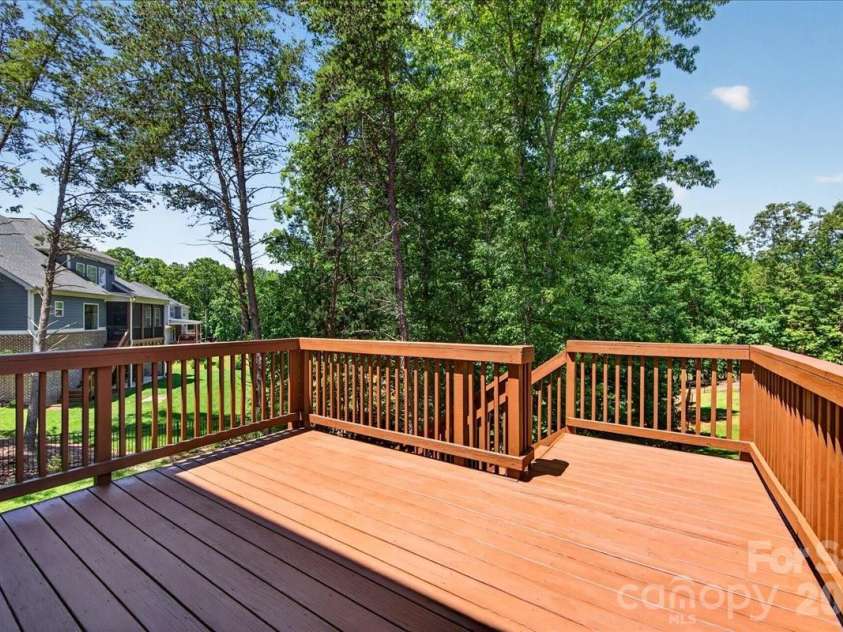 104 Broad Birch Drive, Davidson, NC 28036.  MLS# CAR4388325, YatesRealty ID 30731. Deck