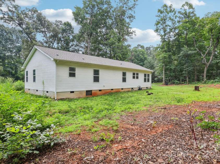 125 Ashford Drive, Olin, NC 28660.  MLS# CAR4278697, YatesRealty ID 30731. 