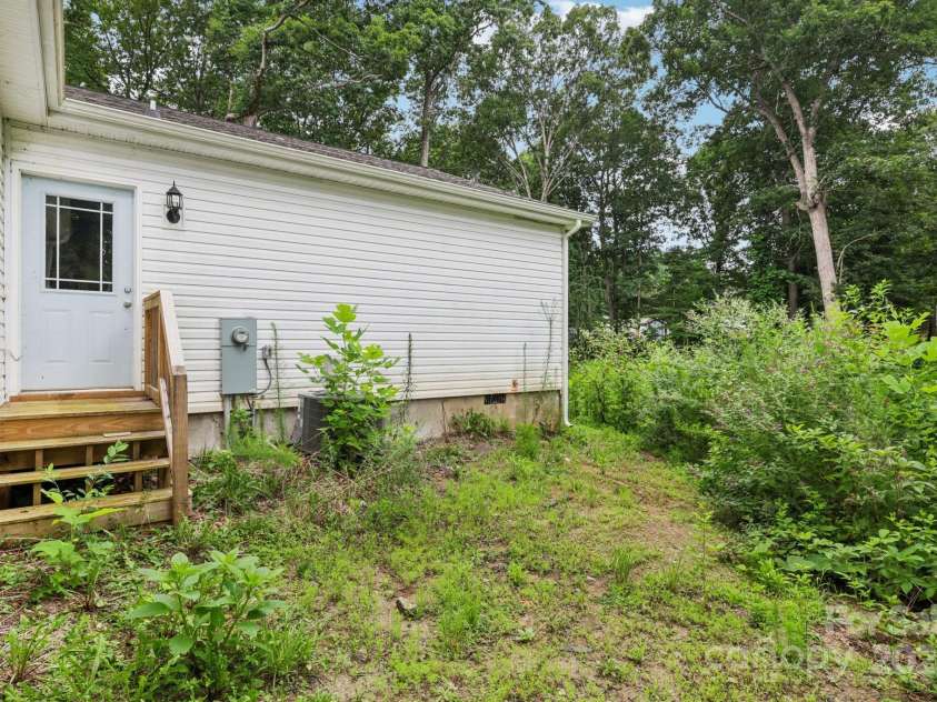125 Ashford Drive, Olin, NC 28660.  MLS# CAR4278697, YatesRealty ID 30731. 