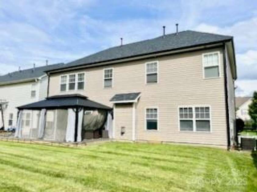 9792 Ravenscroft Lane, Concord, NC 28027.  MLS# CAR4288245, YatesRealty ID 30732. 