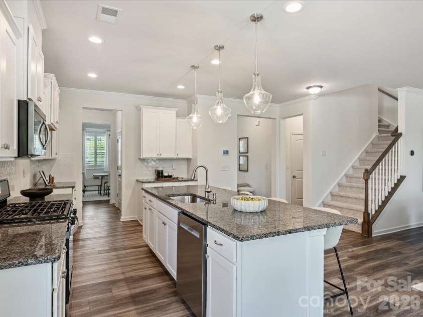 19214 Hawk Haven Lane, Charlotte, NC 28278.  MLS# CAR4338112, YatesRealty ID 30733. 