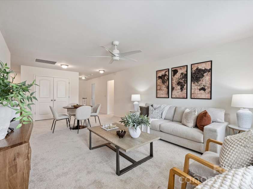 19214 Hawk Haven Lane, Charlotte, NC 28278.  MLS# CAR4338112, YatesRealty ID 30733. 