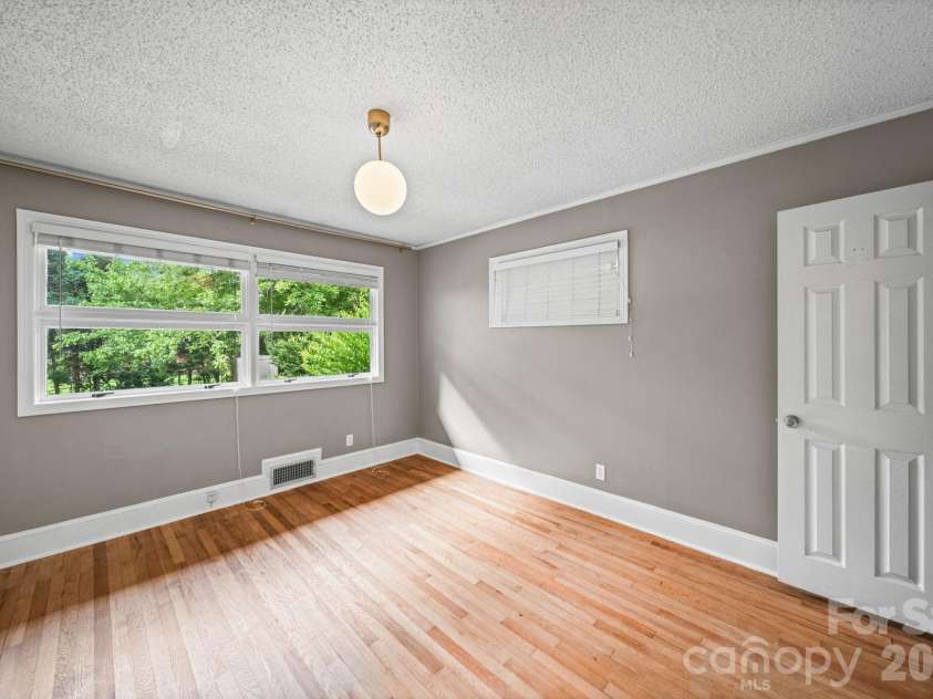 214 Walnut Avenue, Mount Holly, NC 28120.  MLS# CAR4393070, YatesRealty ID 30733. 