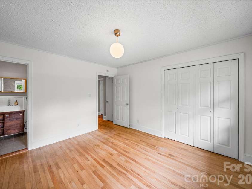 214 Walnut Avenue, Mount Holly, NC 28120.  MLS# CAR4393070, YatesRealty ID 30733. 