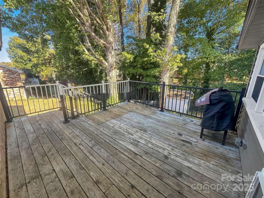 812 Hill Street, Shelby, NC 28152.  MLS# CAR4327856, YatesRealty ID 30735. 