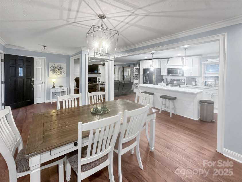 812 Hill Street, Shelby, NC 28152.  MLS# CAR4327856, YatesRealty ID 30735. 