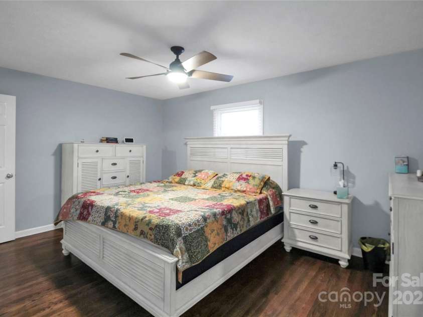 812 Hill Street, Shelby, NC 28152.  MLS# CAR4327856, YatesRealty ID 30735. 