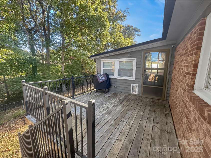 812 Hill Street, Shelby, NC 28152.  MLS# CAR4327856, YatesRealty ID 30735. 