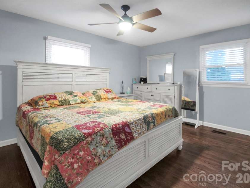 812 Hill Street, Shelby, NC 28152.  MLS# CAR4327856, YatesRealty ID 30735. 