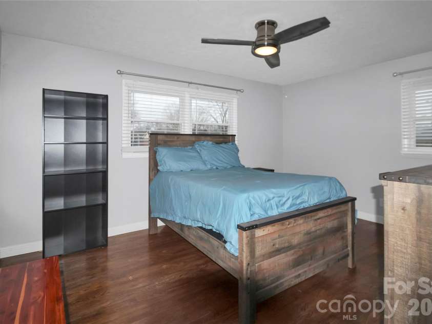 812 Hill Street, Shelby, NC 28152.  MLS# CAR4327856, YatesRealty ID 30735. 