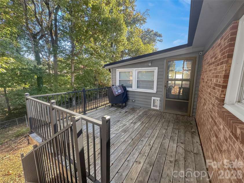 812 Hill Street, Shelby, NC 28152.  MLS# CAR4327856, YatesRealty ID 30735. 