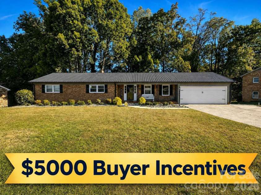 812 Hill Street, Shelby, NC 28152.  MLS# CAR4327856, YatesRealty ID 30735. 