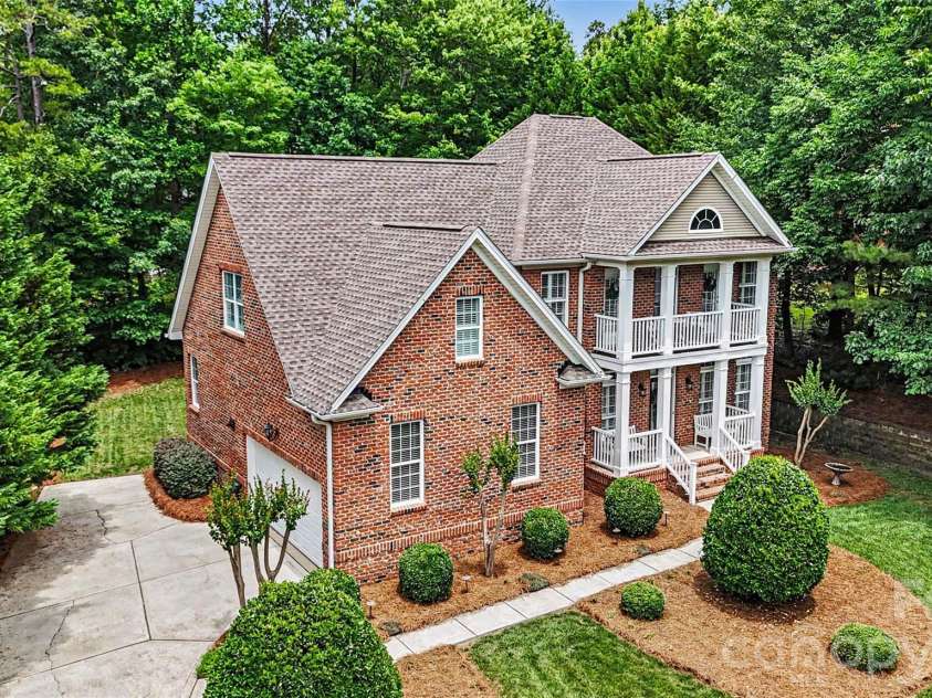 2848 Arrowwood Lane, Rock Hill, SC 29732.  MLS# CAR4386253, YatesRealty ID 30737. Welcome home!