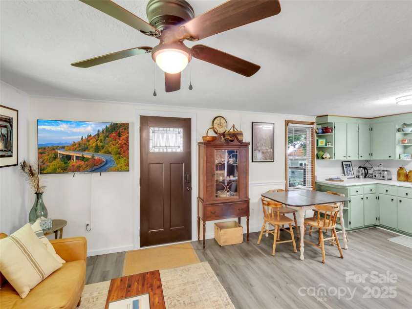 340 Mauney Cove Road, Waynesville, NC 28786.  MLS# CAR4329954, YatesRealty ID 30737. 