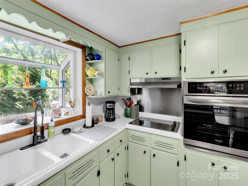 340 Mauney Cove Road, Waynesville, NC 28786.  MLS# CAR4329954, YatesRealty ID 30737. 