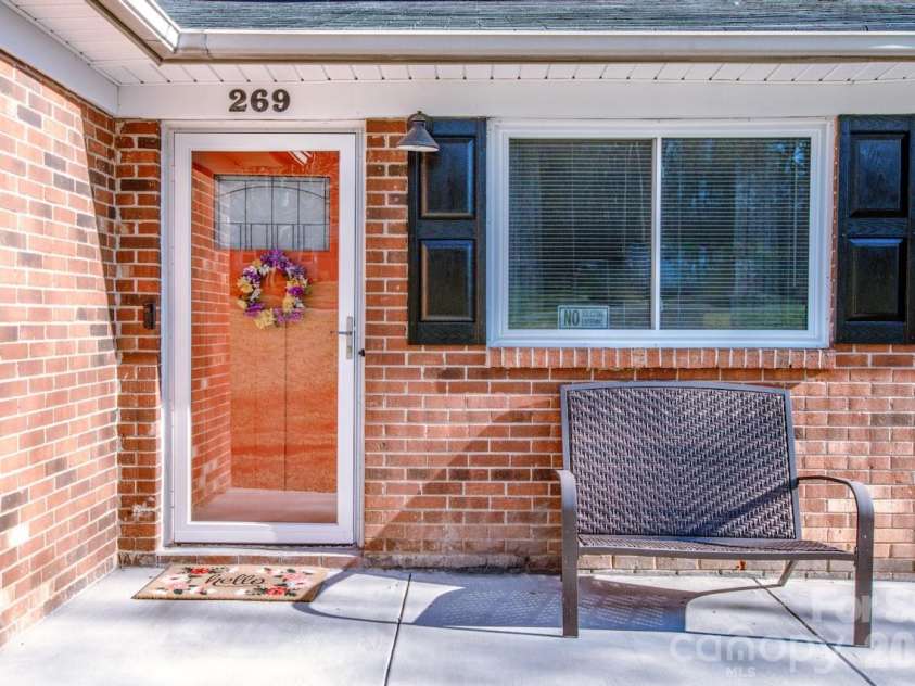 269 Mountview Drive, Mocksville, NC 27028.  MLS# CAR4359673, YatesRealty ID 30738. 