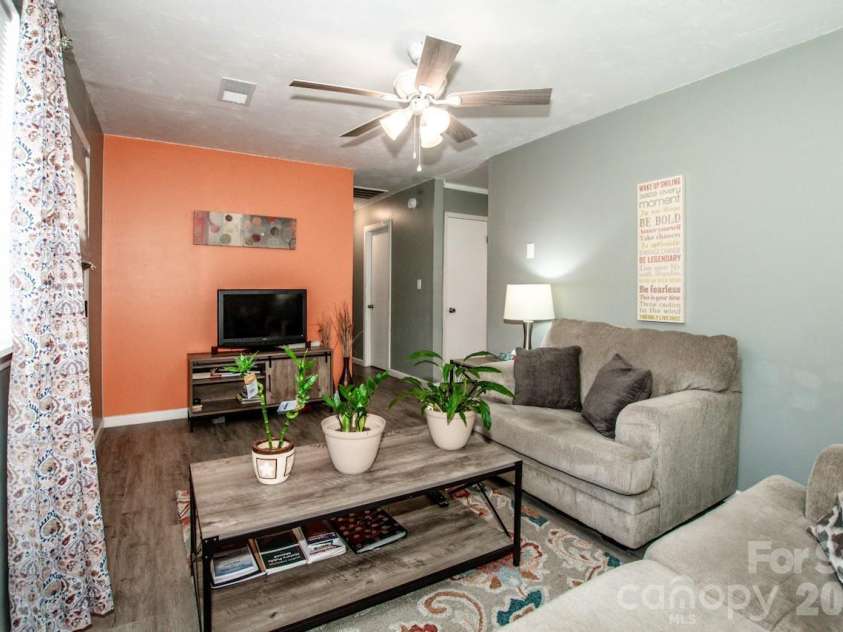 269 Mountview Drive, Mocksville, NC 27028.  MLS# CAR4359673, YatesRealty ID 30738. 