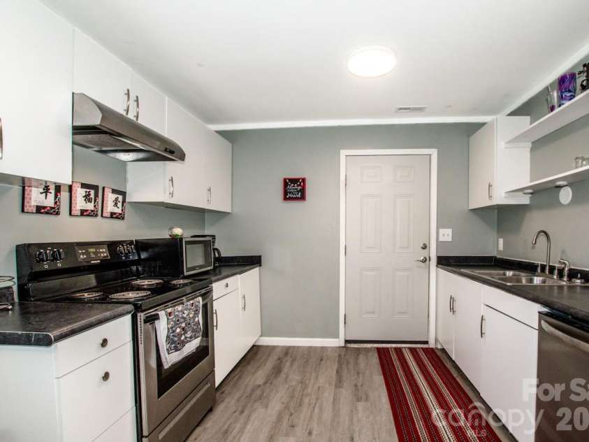 269 Mountview Drive, Mocksville, NC 27028.  MLS# CAR4359673, YatesRealty ID 30738. 