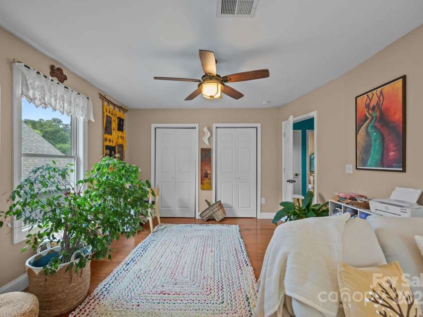 26 Destination Drive, Asheville, NC 28806.  MLS# CAR4289042, YatesRealty ID 30739. 