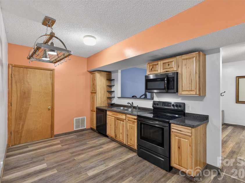 66 Misery Ridge None, Mill Spring, NC 28756.  MLS# CAR4386144, YatesRealty ID 30739. 