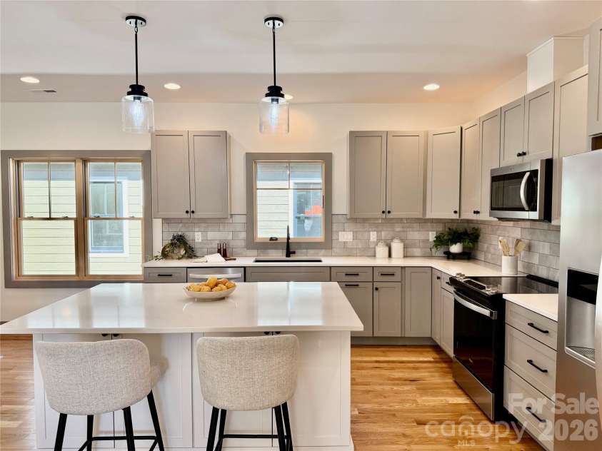 314 Gallimore Road, Brevard, NC 28712.  MLS# CAR4346862, YatesRealty ID 3074. 