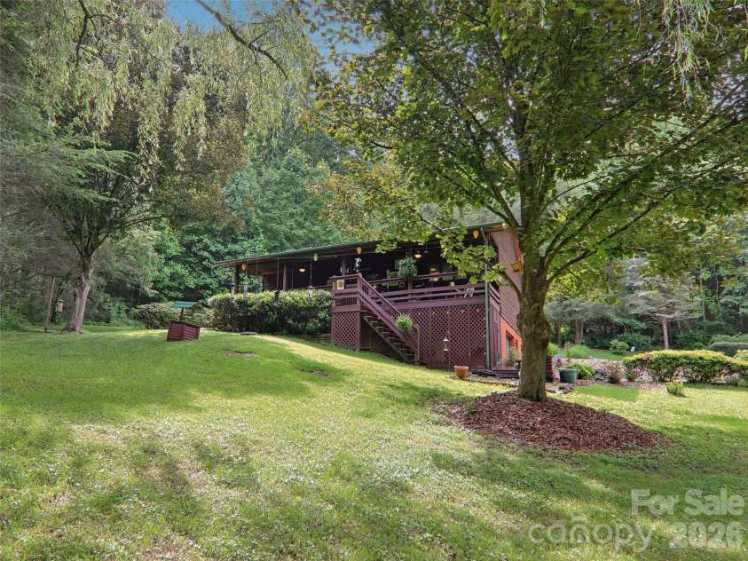 457 Shady Ridge Road, Waynesville, NC 28785.  MLS# CAR4358045, YatesRealty ID 30740. 