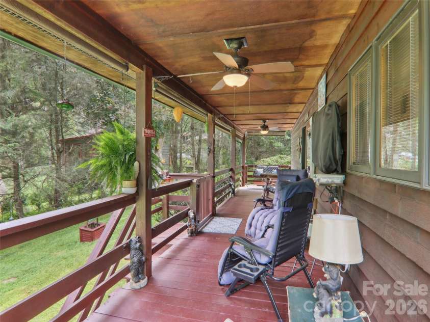 457 Shady Ridge Road, Waynesville, NC 28785.  MLS# CAR4358045, YatesRealty ID 30740. 