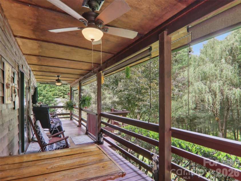 457 Shady Ridge Road, Waynesville, NC 28785.  MLS# CAR4358045, YatesRealty ID 30740. 