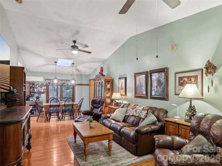 457 Shady Ridge Road, Waynesville, NC 28785.  MLS# CAR4358045, YatesRealty ID 30740. 