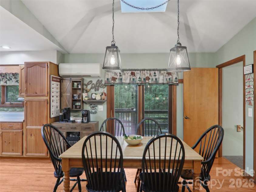 457 Shady Ridge Road, Waynesville, NC 28785.  MLS# CAR4358045, YatesRealty ID 30740. 