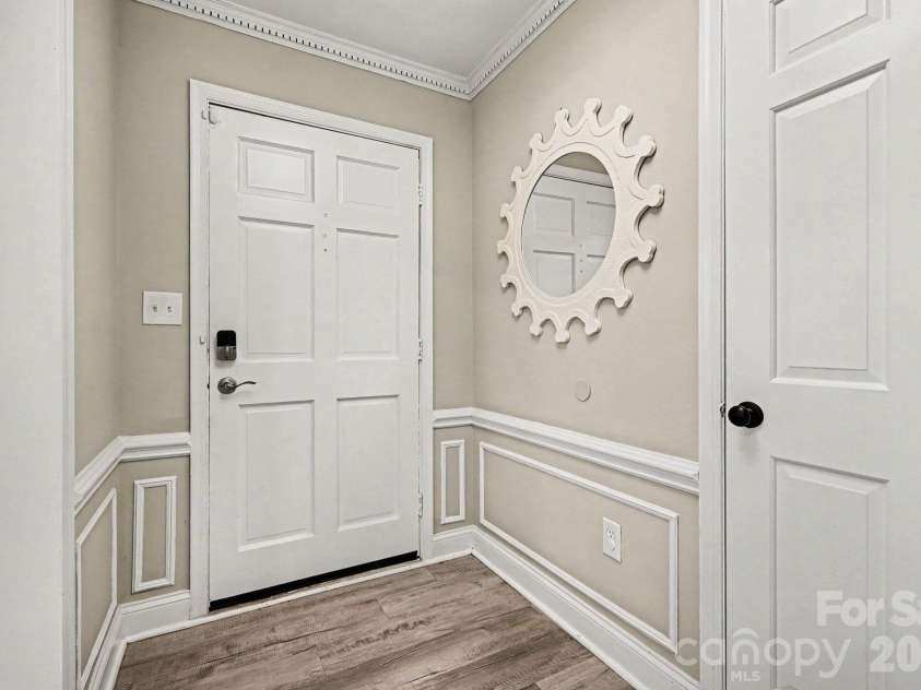 6818 Candlewyck Lane, Charlotte, NC 28226.  MLS# CAR4389235, YatesRealty ID 30742. 