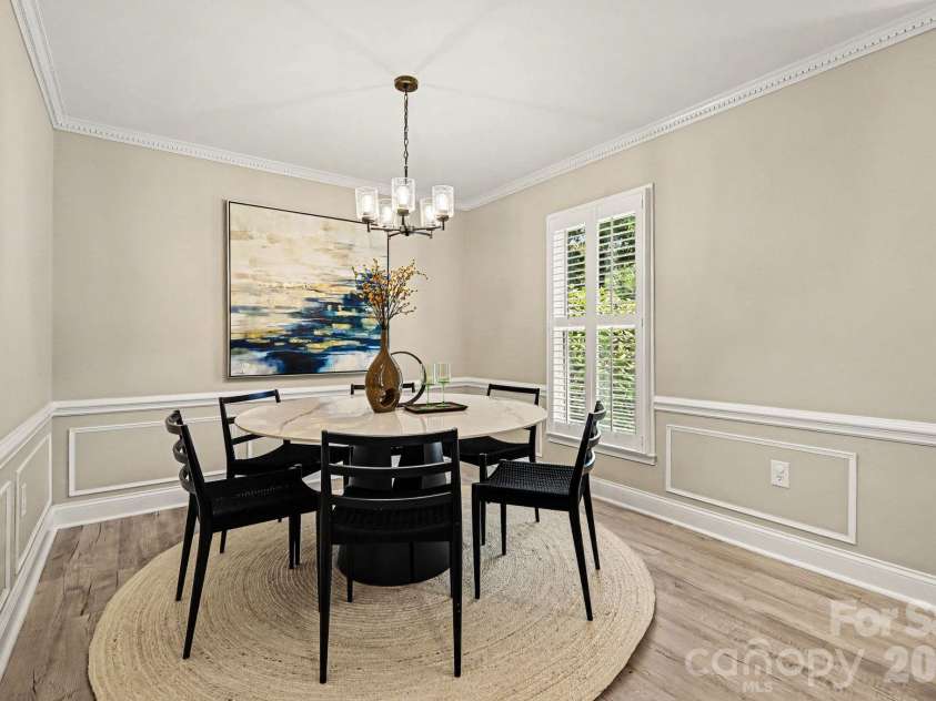 6818 Candlewyck Lane, Charlotte, NC 28226.  MLS# CAR4389235, YatesRealty ID 30742. 