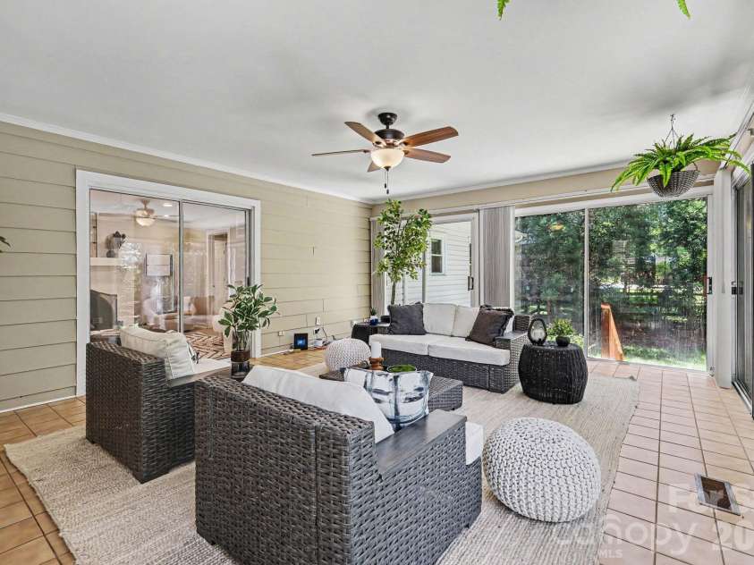 6818 Candlewyck Lane, Charlotte, NC 28226.  MLS# CAR4389235, YatesRealty ID 30742. 