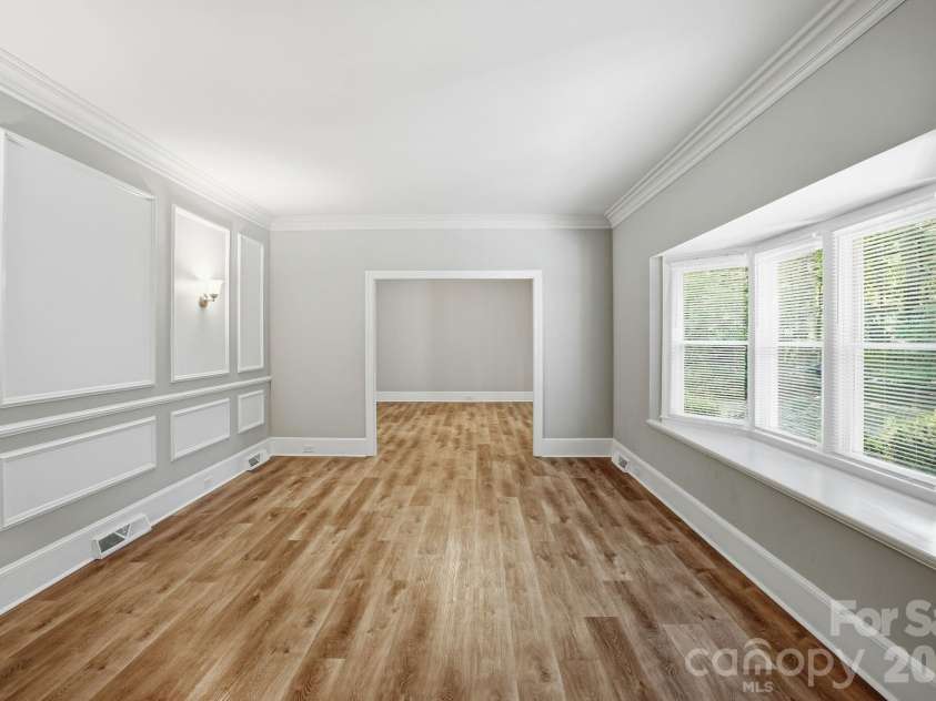 127 Forest Hills Drive, Monroe, NC 28112.  MLS# CAR4391330, YatesRealty ID 30743. 