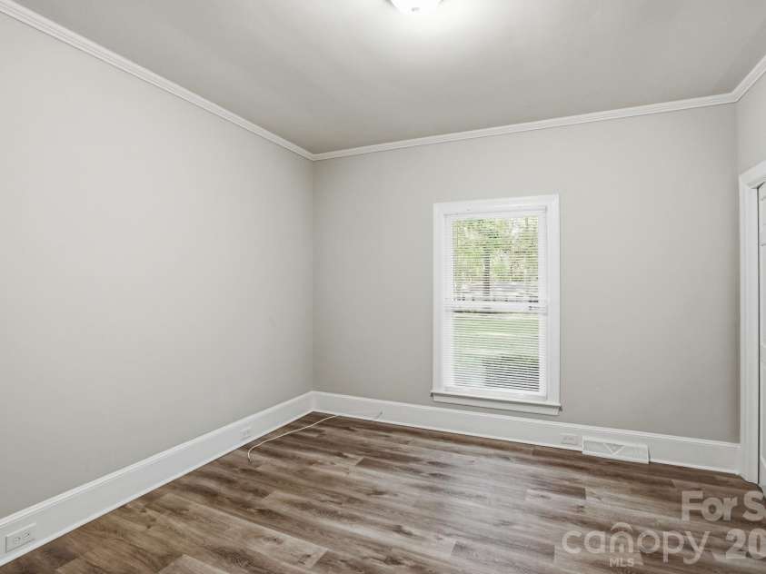127 Forest Hills Drive, Monroe, NC 28112.  MLS# CAR4391330, YatesRealty ID 30743. 