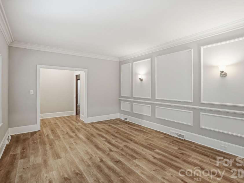 127 Forest Hills Drive, Monroe, NC 28112.  MLS# CAR4391330, YatesRealty ID 30743. 