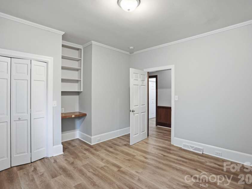 127 Forest Hills Drive, Monroe, NC 28112.  MLS# CAR4391330, YatesRealty ID 30743. 