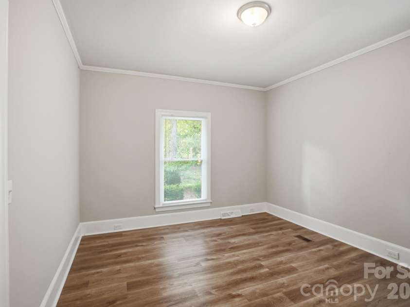 127 Forest Hills Drive, Monroe, NC 28112.  MLS# CAR4391330, YatesRealty ID 30743. 