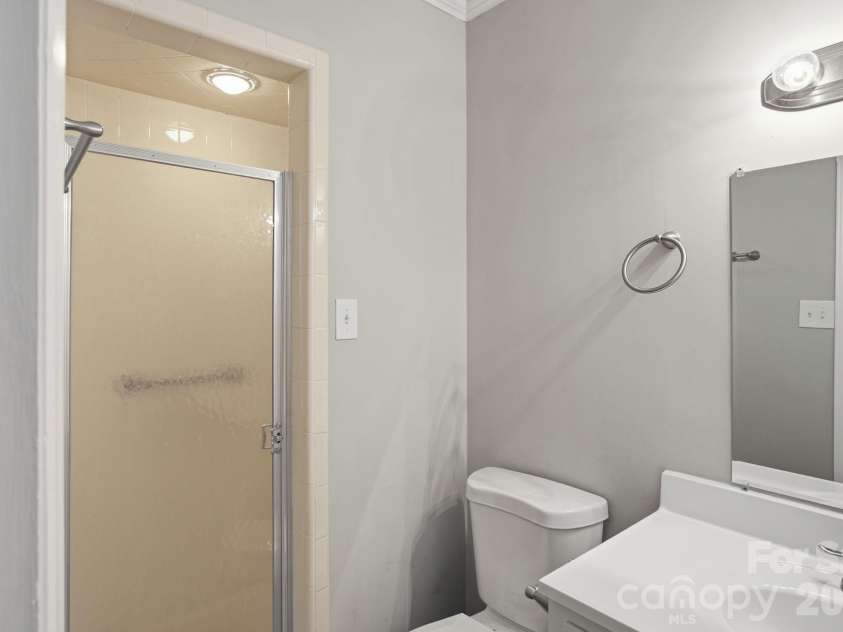 127 Forest Hills Drive, Monroe, NC 28112.  MLS# CAR4391330, YatesRealty ID 30743. 