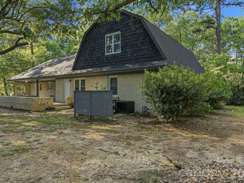 127 Forest Hills Drive, Monroe, NC 28112.  MLS# CAR4391330, YatesRealty ID 30743. 