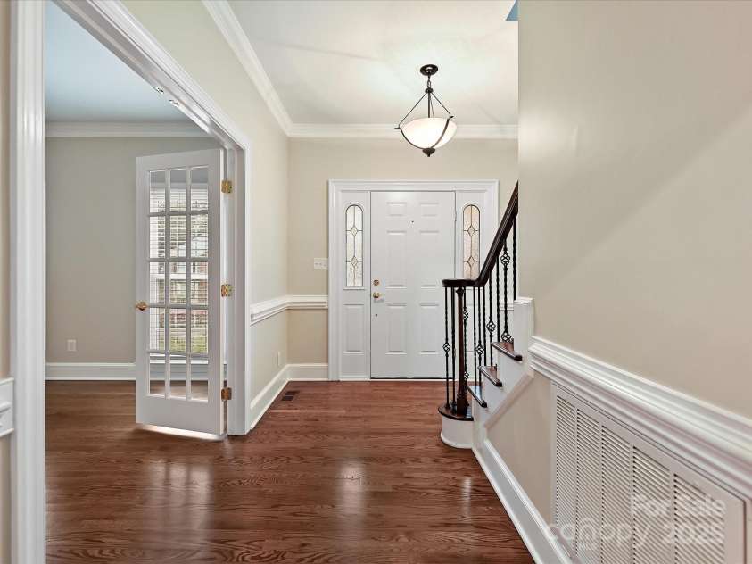 4810 Eddystone Drive, Charlotte, NC 28270.  MLS# CAR4289408, YatesRealty ID 30743. 