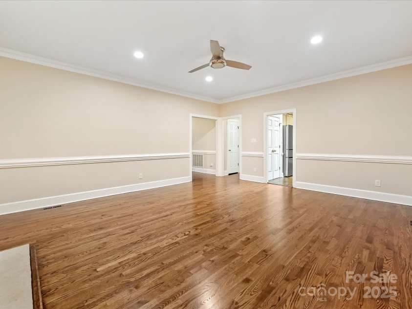 4810 Eddystone Drive, Charlotte, NC 28270.  MLS# CAR4289408, YatesRealty ID 30743. 