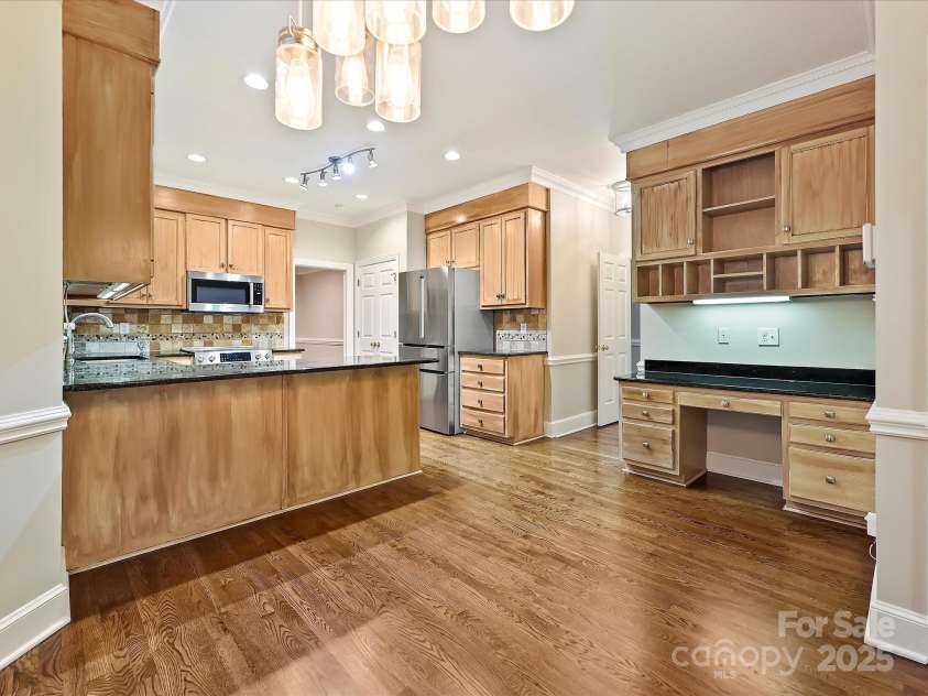 4810 Eddystone Drive, Charlotte, NC 28270.  MLS# CAR4289408, YatesRealty ID 30743. 