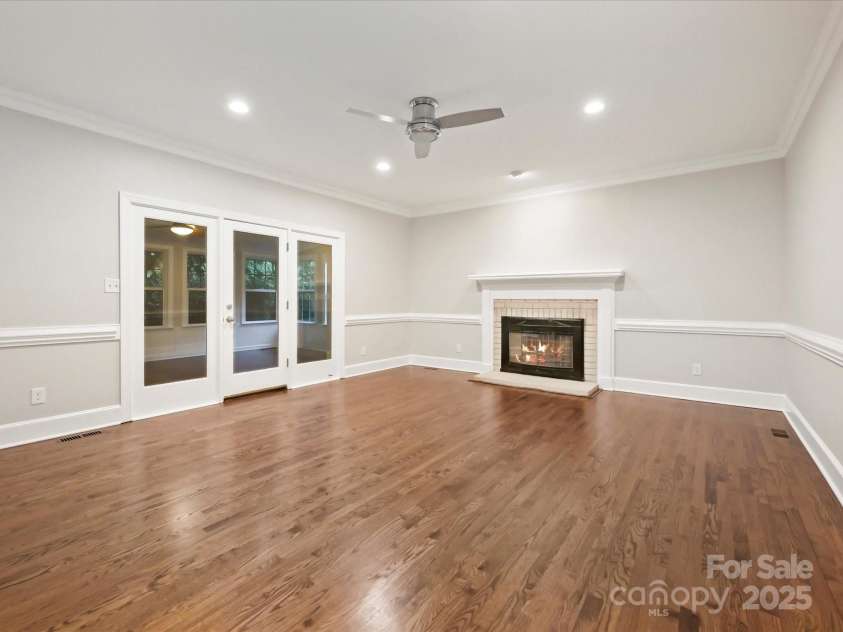 4810 Eddystone Drive, Charlotte, NC 28270.  MLS# CAR4289408, YatesRealty ID 30743. 
