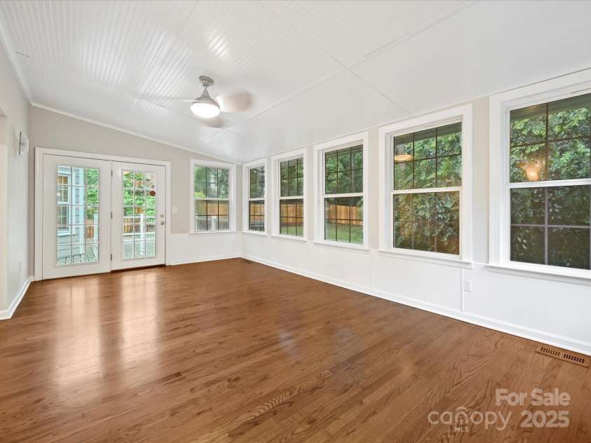 4810 Eddystone Drive, Charlotte, NC 28270.  MLS# CAR4289408, YatesRealty ID 30743. 