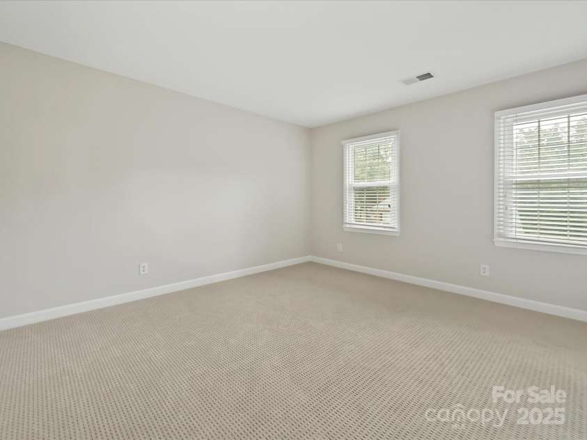 4810 Eddystone Drive, Charlotte, NC 28270.  MLS# CAR4289408, YatesRealty ID 30743. 