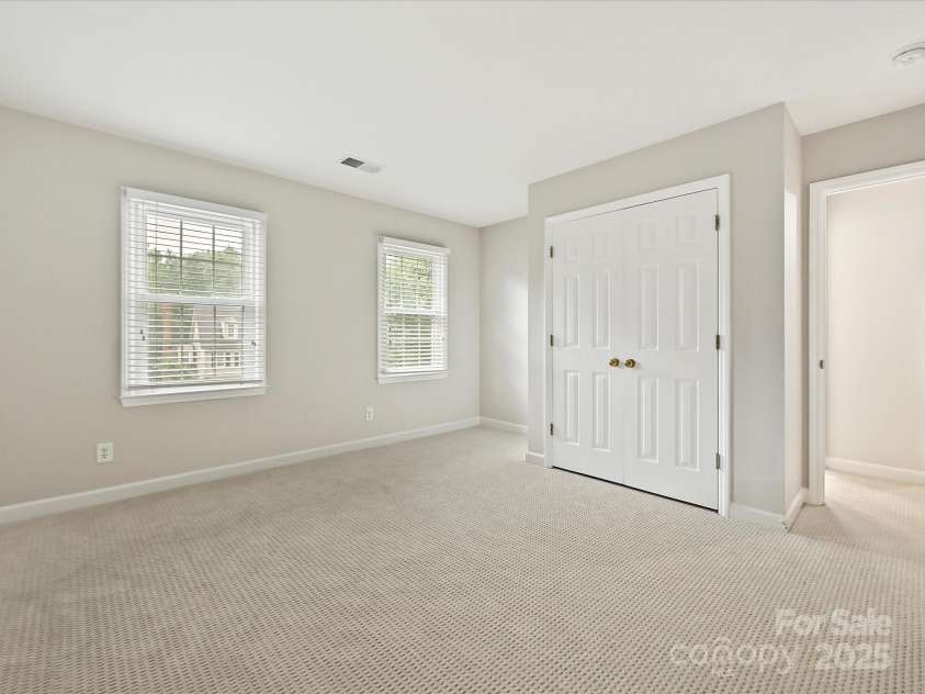 4810 Eddystone Drive, Charlotte, NC 28270.  MLS# CAR4289408, YatesRealty ID 30743. 