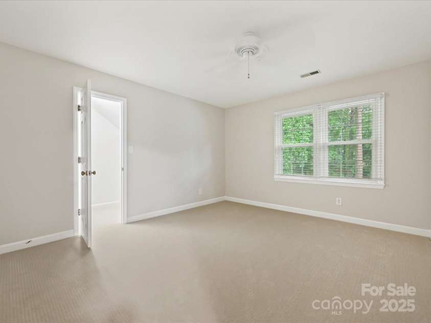 4810 Eddystone Drive, Charlotte, NC 28270.  MLS# CAR4289408, YatesRealty ID 30743. 