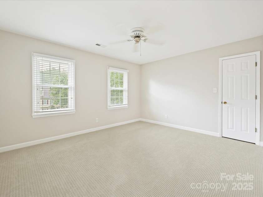 4810 Eddystone Drive, Charlotte, NC 28270.  MLS# CAR4289408, YatesRealty ID 30743. 
